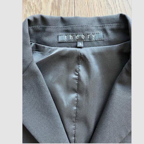 Theory Black Wool Blazer Size 4 Women's 3-Button Classic Tailored Workwear - Picture 2 of 7